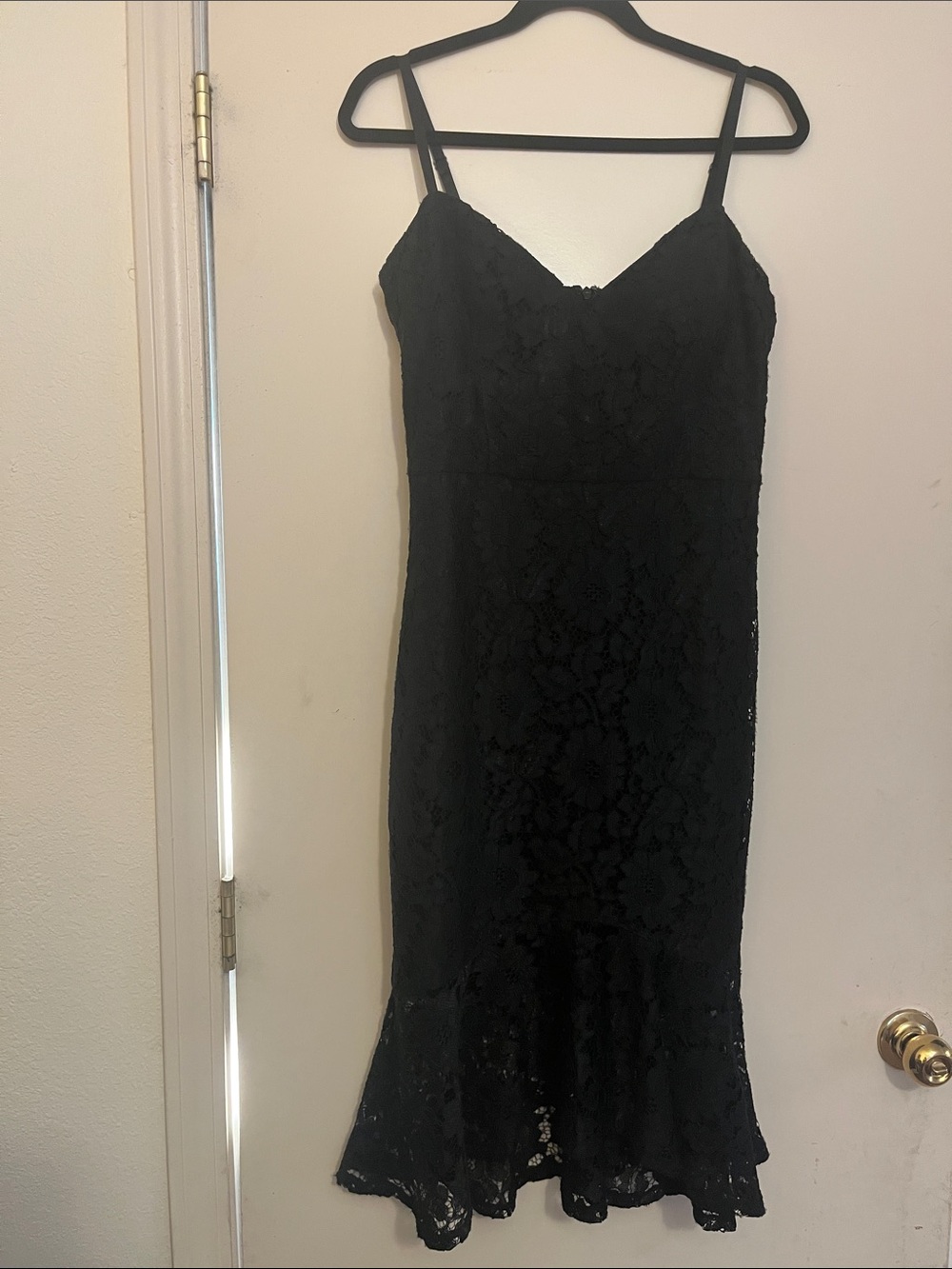 Guess Black Lace Spaghetti-Strap Midi Dress with Flounce Hem